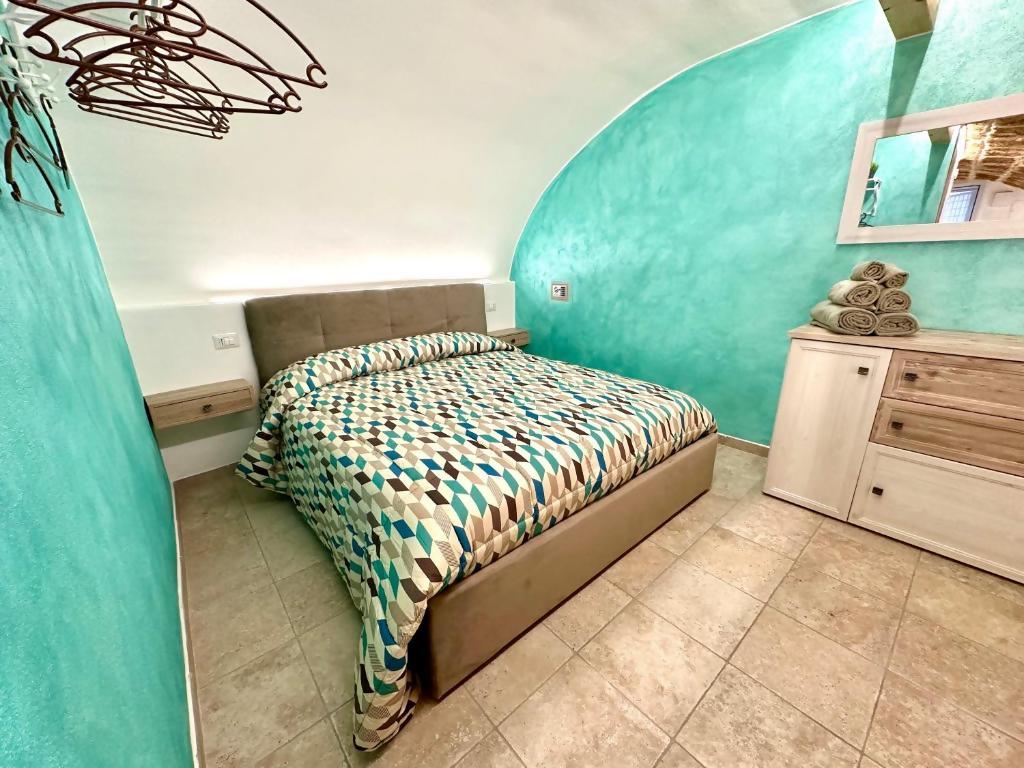 Poma de Casa – Carrer de Pa i Algua