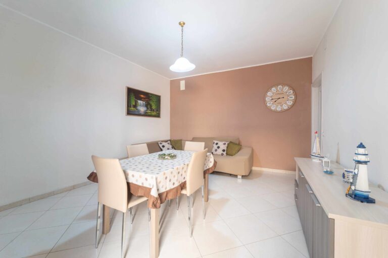 Miros Apartments