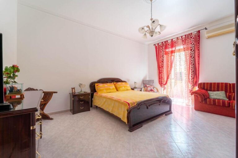 Casa Zichirinedda