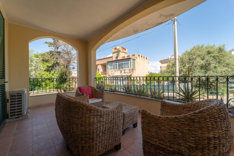 Villa Laconi