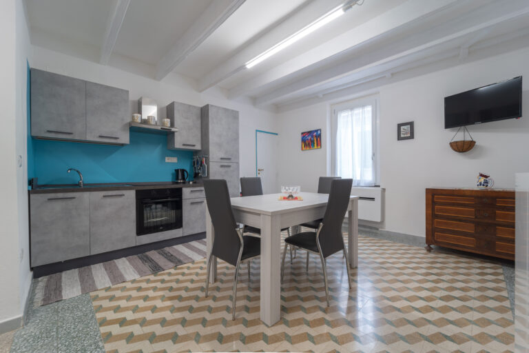 Bene Ennhidos House